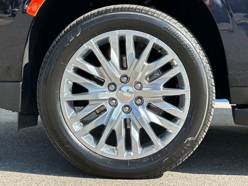 Used 2024 Chevrolet Suburban RST image 26