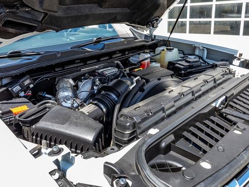 Used 2022 Chevrolet Silverado 3500 LTZ w/ LTZ Plus Package image 40