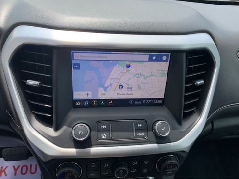 Used 2020 GMC Acadia SLT FWD image 18