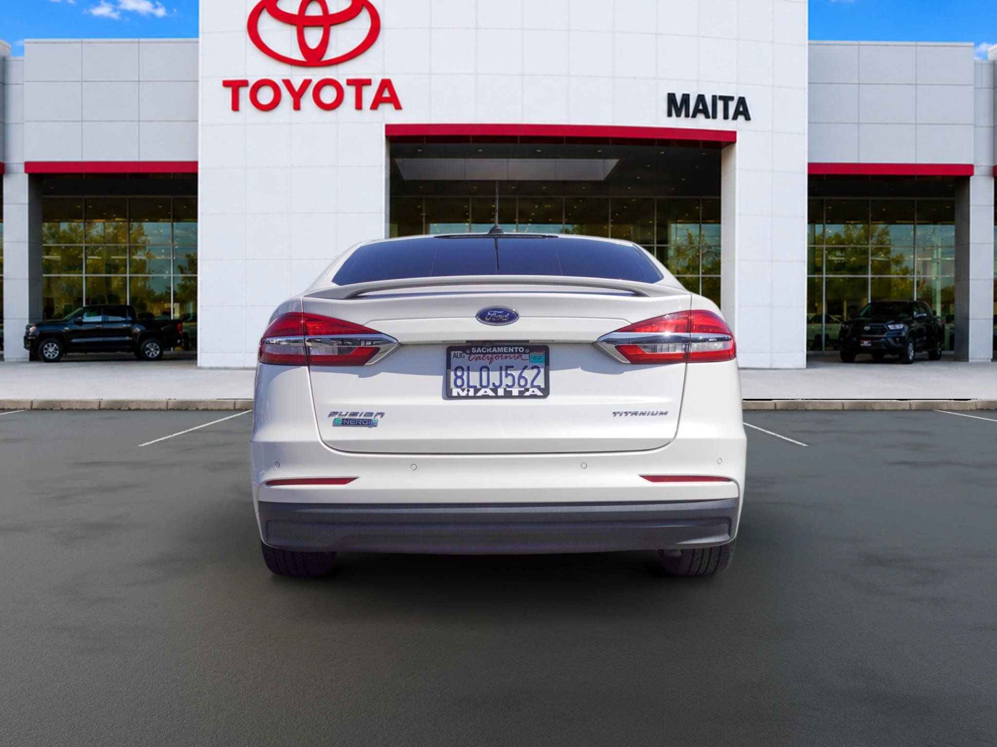 Used 2019 Ford Fusion Energi Titanium FWD image 4