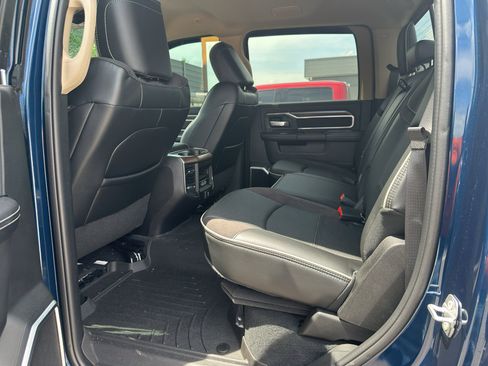 Used 2022 RAM 2500 Laramie w/ Protection Group AWD/4WD image 4