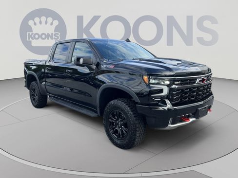 Used 2024 Chevrolet Silverado 1500 ZR2 w/ Technology Package AWD/4WD image 10