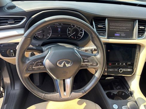 Used 2019 INFINITI QX50 Luxe w/ Navigation Package FWD image 17
