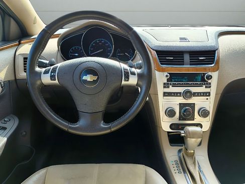 Used 2010 Chevrolet Malibu LT image 21