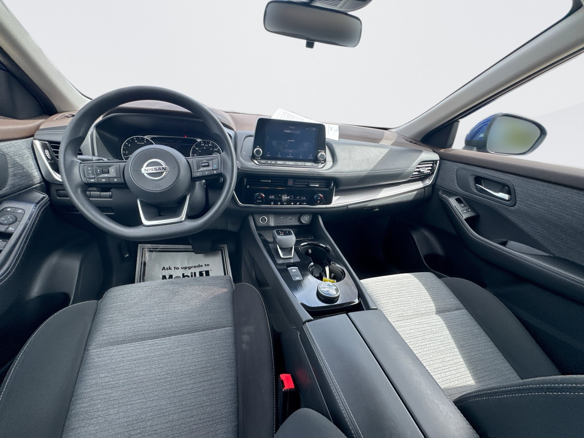 Used 2021 Nissan Rogue SV AWD/4WD image 15