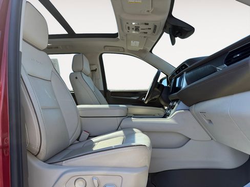 Certified 2023 GMC Yukon XL Denali w/ LPO, Floor Liner Package AWD/4WD image 15