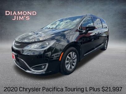 Used 2020 Chrysler Pacifica Touring-L Plus w/ Advanced Safetytec Group