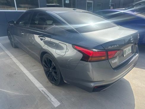 Used 2022 Nissan Altima 2.5 SR FWD image 3