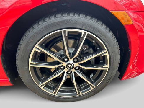 Used 2017 Toyota 86 Auto (Natl) RWD image 14