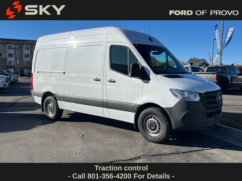 Used 2021 Mercedes-Benz Sprinter 144 Cargo image 3