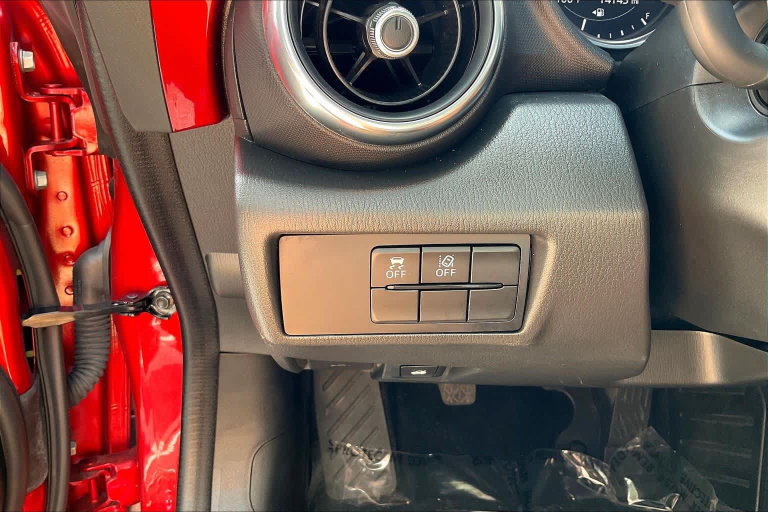 Used 2023 MAZDA MX-5 Miata Grand Touring RWD image 30
