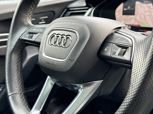 Used 2022 Audi SQ5 Premium Plus w/ Premium Plus Package image 37