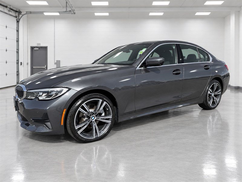 Used 2020 BMW 330i xDrive Sedan w/ Executive Package AWD/4WD image 11