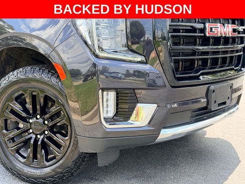 Used 2024 GMC Yukon XL SLT RWD image 3