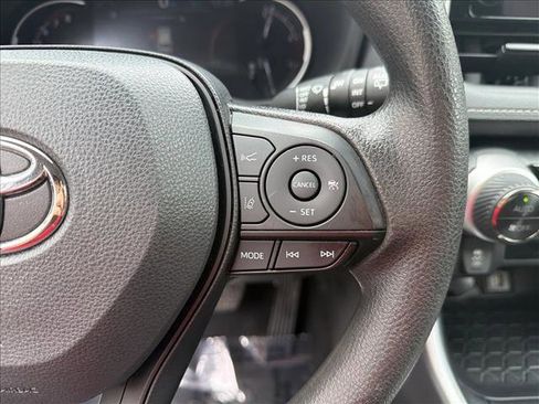 Used 2024 Toyota RAV4 XLE AWD/4WD image 16