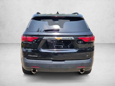 Used 2023 Chevrolet Traverse LT FWD image 6