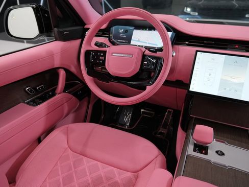 Used 2025 Land Rover Range Rover SE image 55