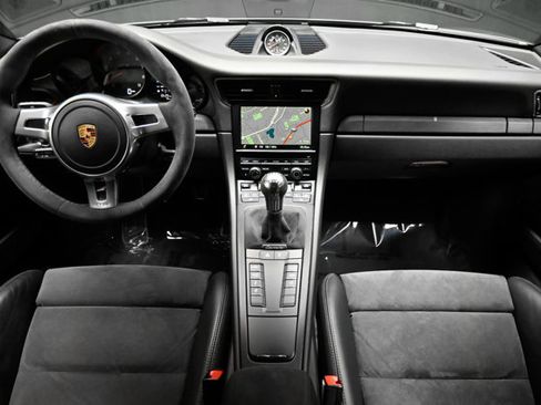 Used 2016 Porsche 911 Carrera 4 GTS AWD/4WD image 3