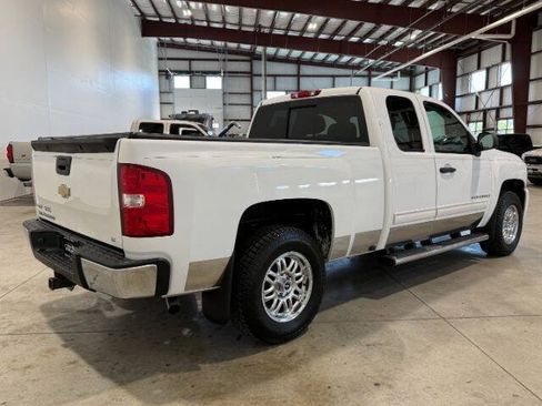 Used 2009 Chevrolet Silverado 1500 LT w/ Power Pack Plus AWD/4WD image 8