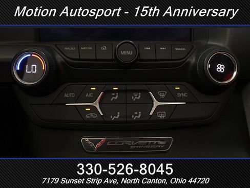 Used 2017 Chevrolet Corvette Stingray Coupe w/ 1LT RWD image 28