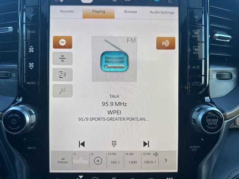 Used 2023 RAM 1500 Limited w/ Body Color Bumper Group image 25