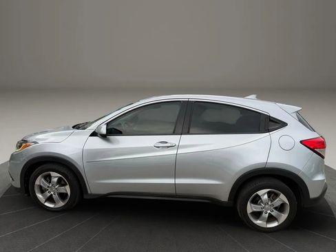 Used 2020 Honda HR-V LX image 2