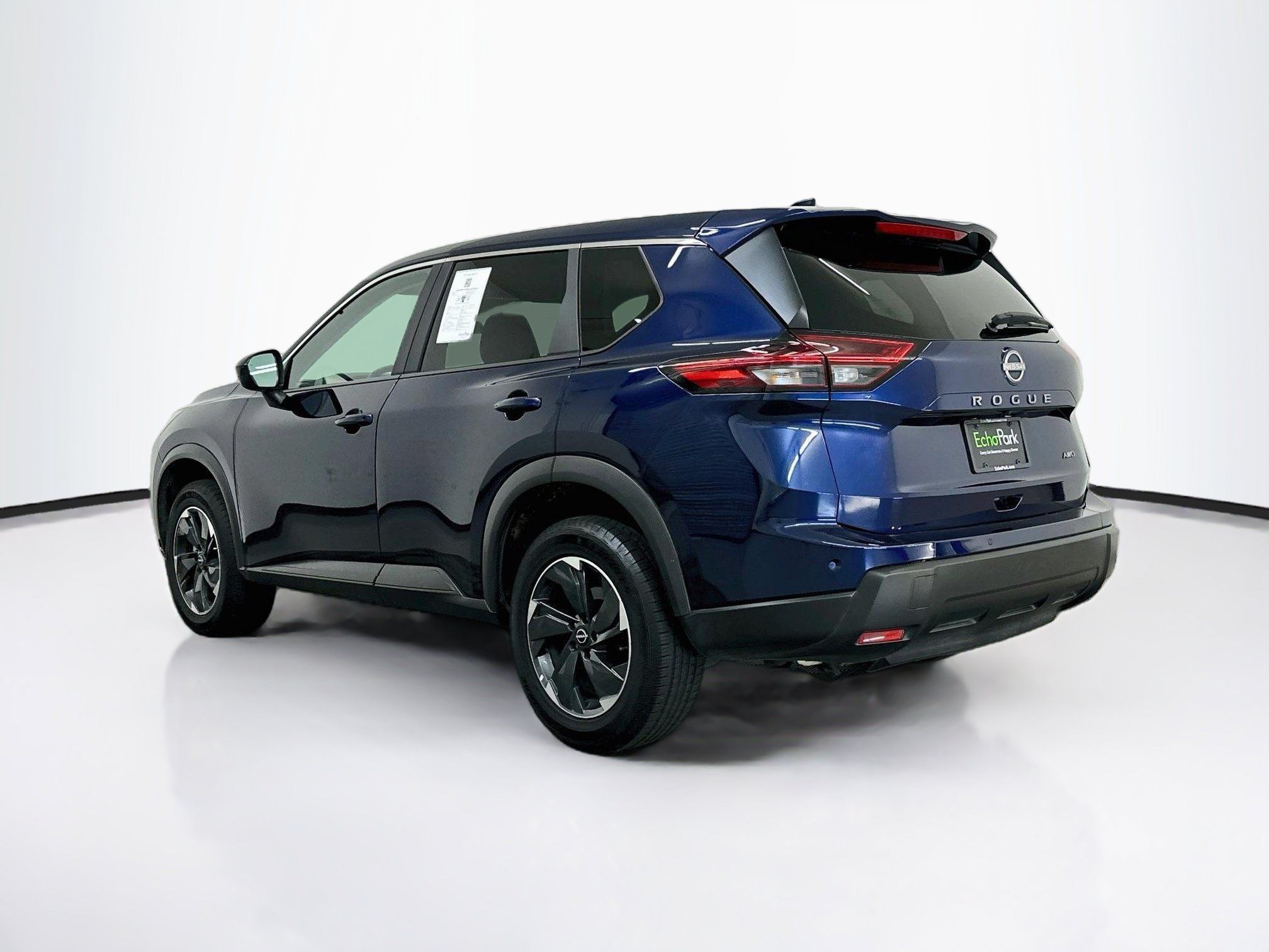 Used 2025 Nissan Rogue SV AWD/4WD image 5