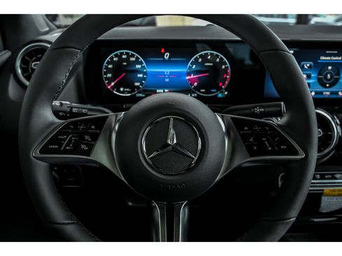New 2026 Mercedes-Benz GLA 250 4MATIC image 12