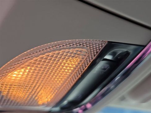 Used 2015 Jeep Cherokee Limited w/ Trailer Tow Group AWD/4WD image 19