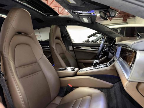 Used 2019 Porsche Panamera Turbo S Executive image 51