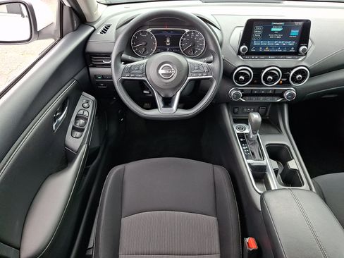 Certified 2025 Nissan Sentra SV FWD image 14