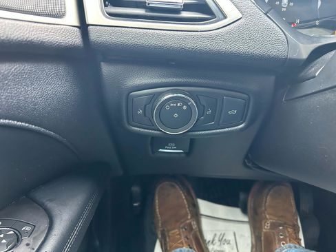 Used 2017 Lincoln MKZ Reserve w/ Climate Package image 31