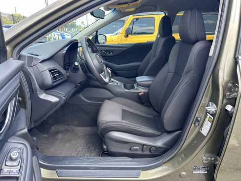 Used 2021 Subaru Outback Premium AWD/4WD image 12