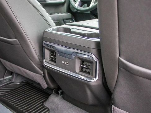 Used 2025 Chevrolet Silverado 1500 LTZ AWD/4WD image 23