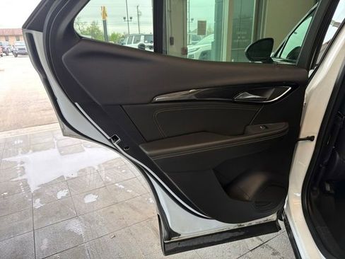 Used 2023 Buick Envision Preferred image 25