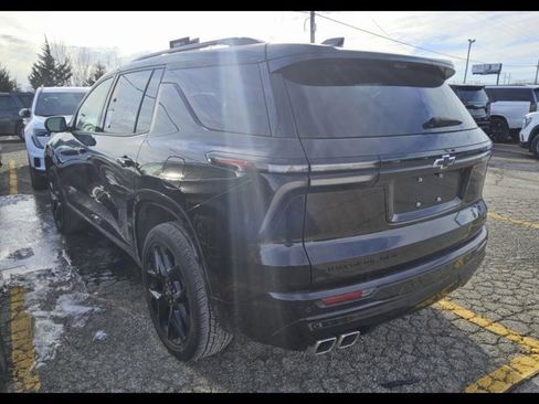 Certified 2024 Chevrolet Traverse RS w/ LPO, Floor Liner Package image 2