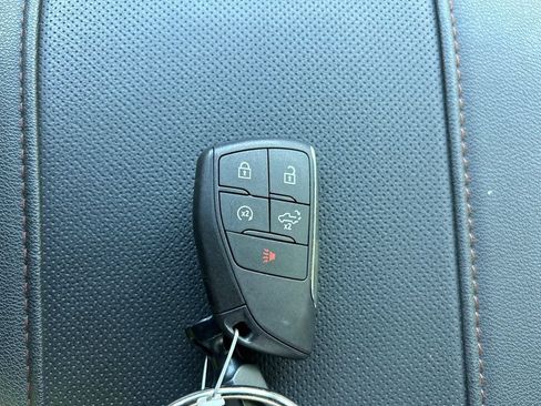 Used 2025 GMC Sierra 1500 AT4 w/ AT4 Premium Package AWD/4WD image 45