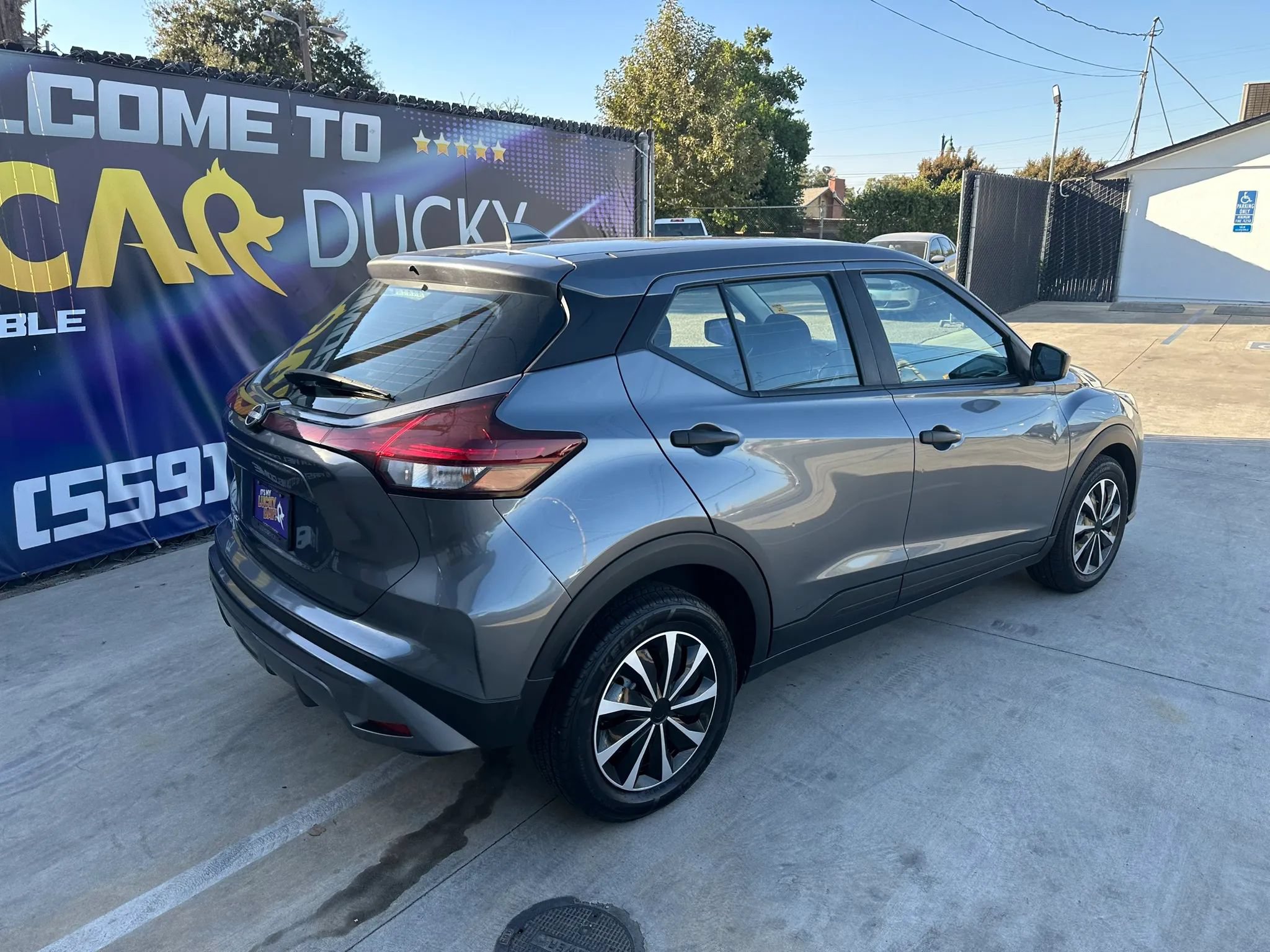 Used 2023 Nissan Kicks S FWD image 6