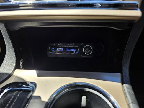 Used 2017 Jeep Grand Cherokee Overland AWD/4WD image 66