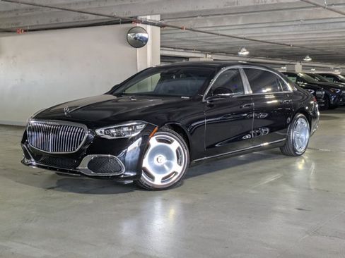Certified 2023 Mercedes-Benz Maybach S 580 4MATIC image 2