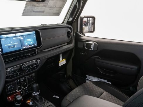 New 2026 Jeep Gladiator Mojave image 12