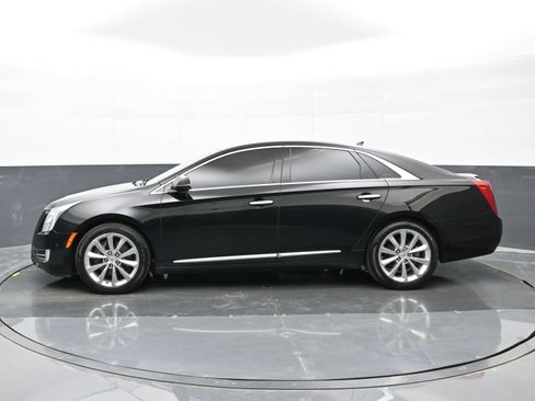 Used 2014 Cadillac XTS Luxury w/ Driver Awareness Package FWD image 9