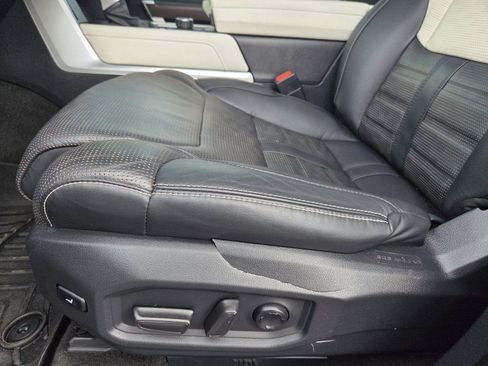 Used 2023 Toyota Sequoia Capstone RWD image 16