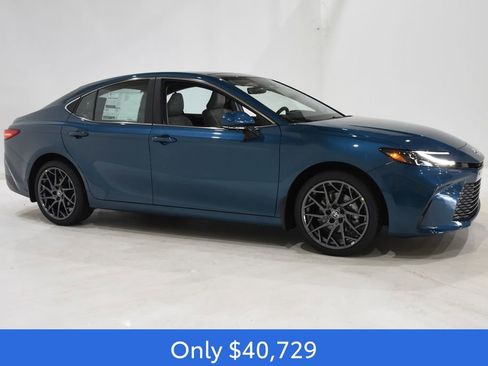 New 2026 Toyota Camry XLE image 3