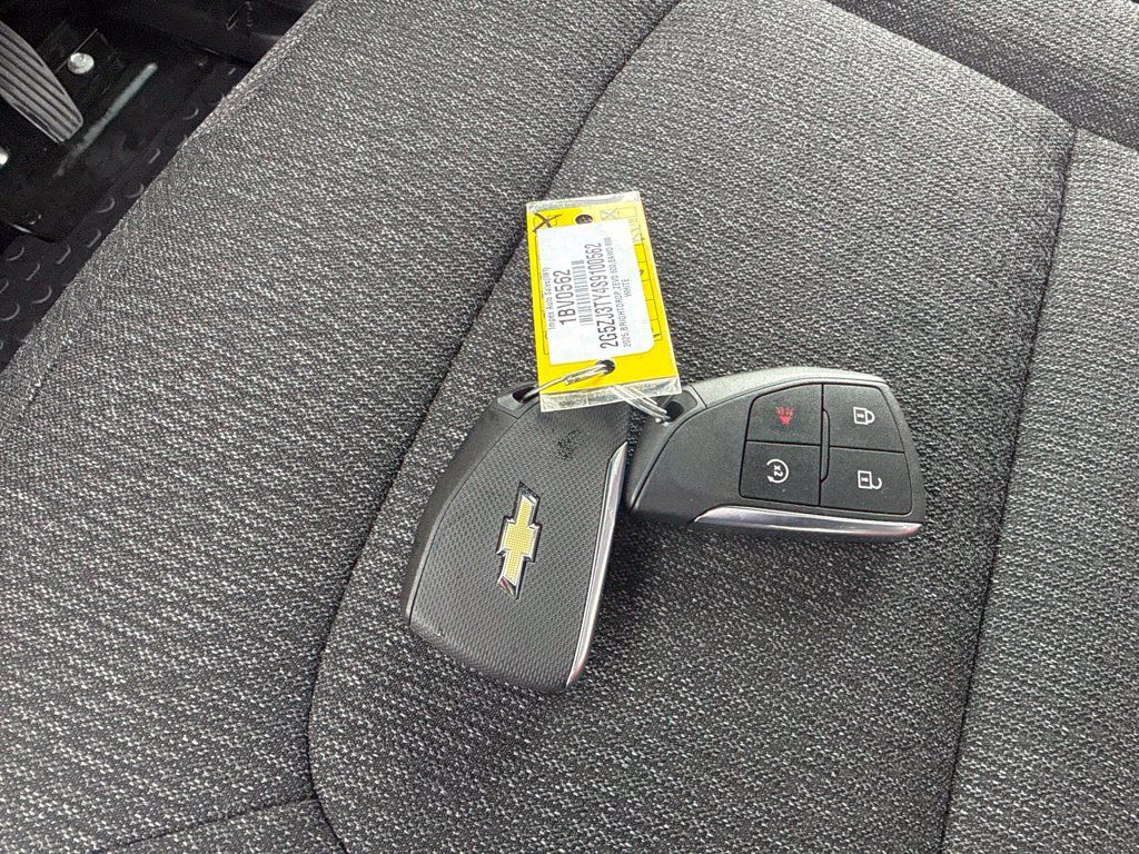 Used 2025 Chevrolet Brightdrop 600 AWD/4WD image 5