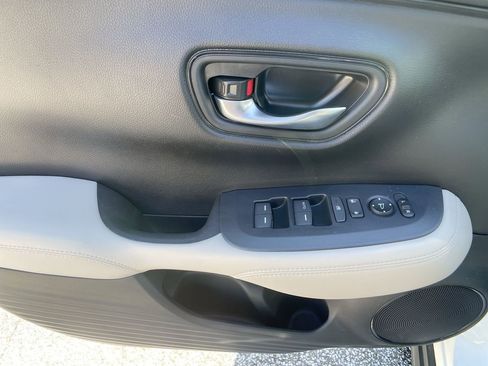 Certified 2024 Honda HR-V LX image 14