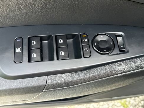 Used 2026 Kia Sportage LX FWD image 23