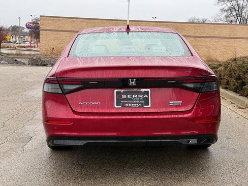 Used 2023 Honda Accord Touring image 4