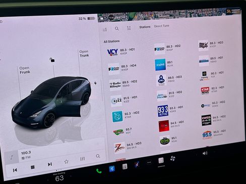 Used 2024 Tesla Model Y Performance image 19