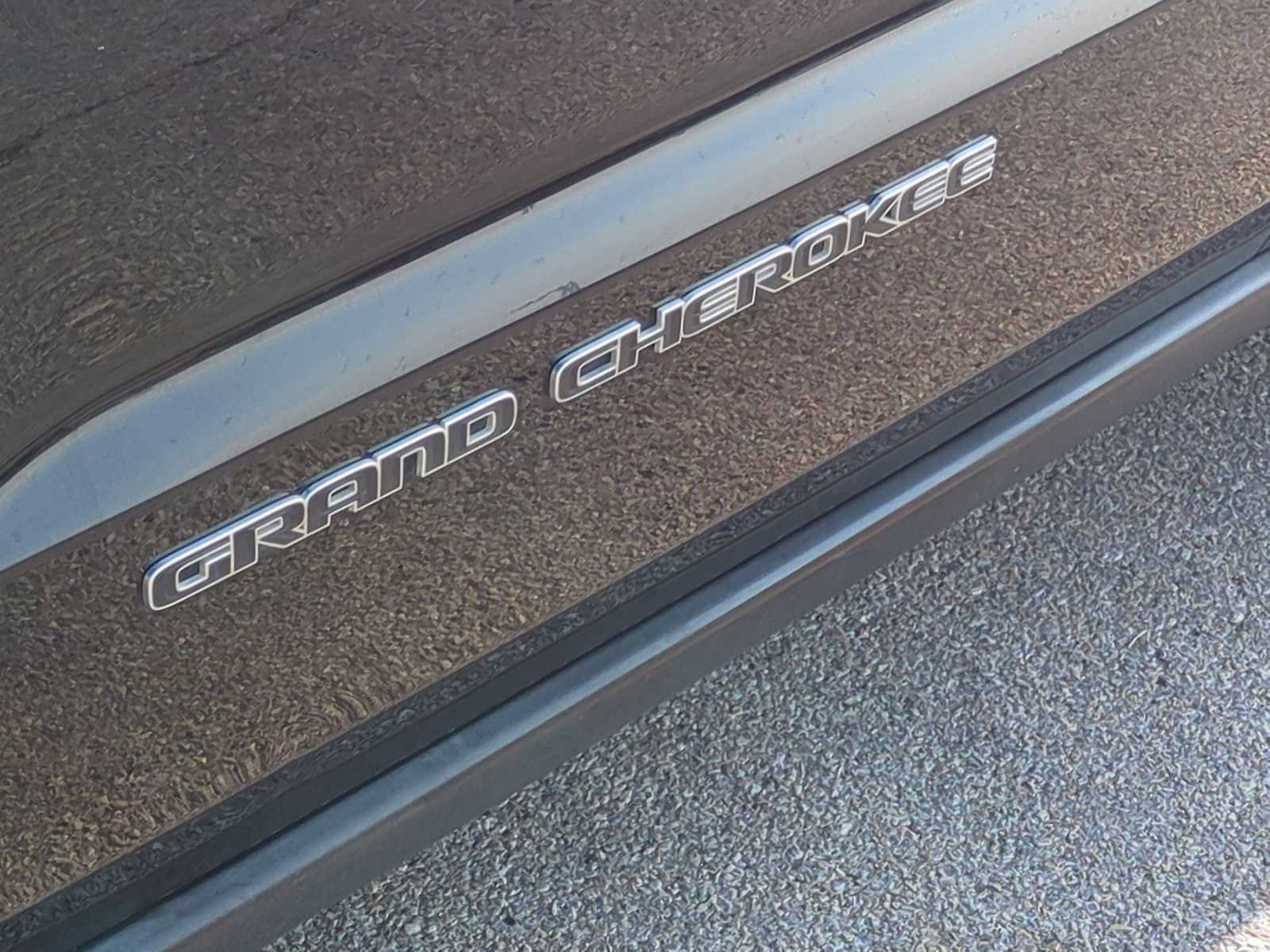 Used 2019 Jeep Grand Cherokee Limited AWD/4WD image 33